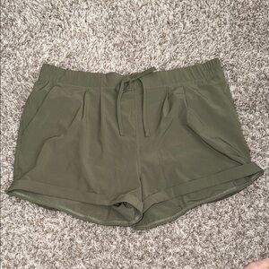 ZYIA Olive Summer Shorts
